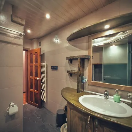 тhe Bohemian Lodge-entire House With Sauna Veliko Tarnovo