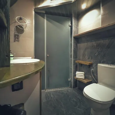 тhe Bohemian Lodge-entire House With Sauna Apartment Veliko Tarnovo