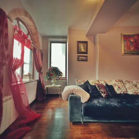 тhe Bohemian Lodge-entire House With Sauna * Βελίκο Τίρνοβο