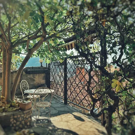 тhe Bohemian Lodge-entire House With Sauna Apartment